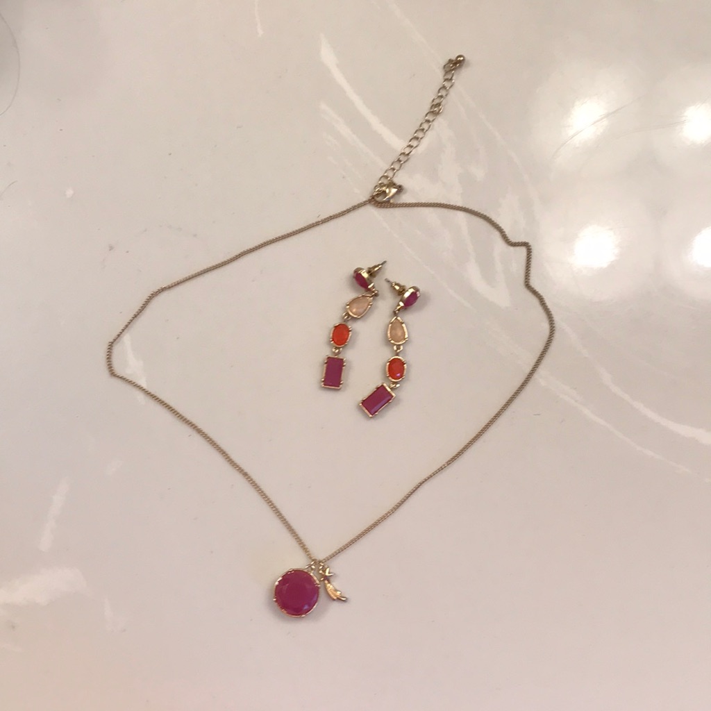 Necklace & Earrings